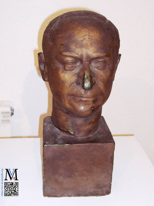 Busto de Abelardo López Sarmiento - Pre-restaurado